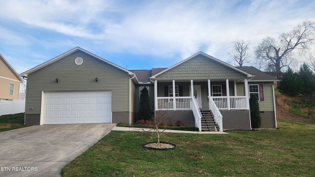 145 Zoe Circle, Jacksboro, TN 37757