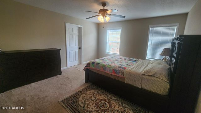 145 Zoe Circle, Jacksboro, TN 37757