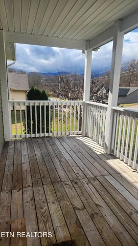 145 Zoe Circle, Jacksboro, TN 37757