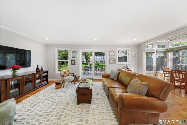 27 Crest Road, Norwalk, CT 06853