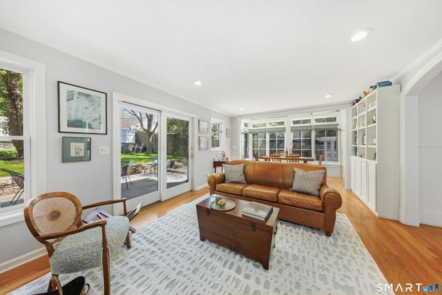 27 Crest Road, Norwalk, CT 06853