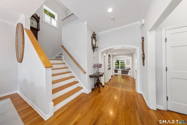 27 Crest Road, Norwalk, CT 06853
