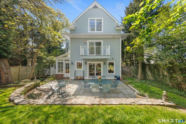 27 Crest Road, Norwalk, CT 06853