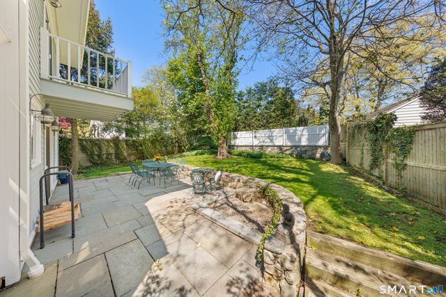 27 Crest Road, Norwalk, CT 06853