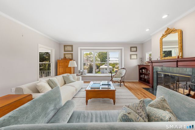 27 Crest Road, Norwalk, CT 06853