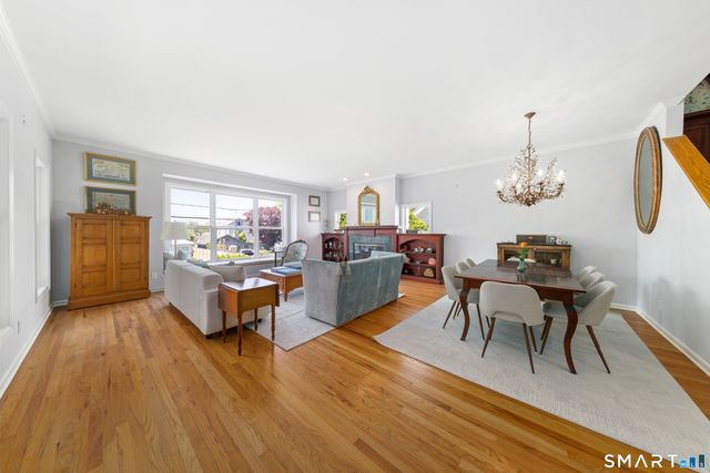 27 Crest Road, Norwalk, CT 06853