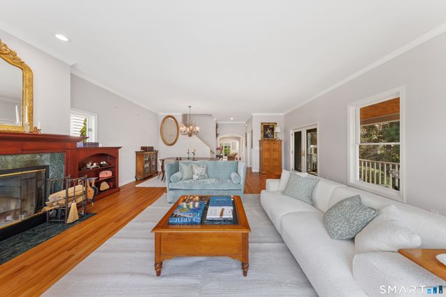 27 Crest Road, Norwalk, CT 06853
