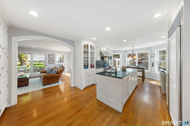 27 Crest Road, Norwalk, CT 06853