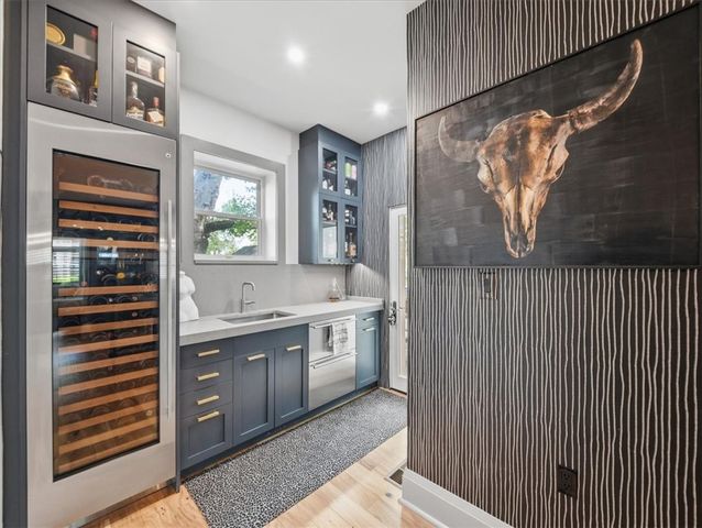 6611 Dalzell Place, Squirrel Hill, PA 15217