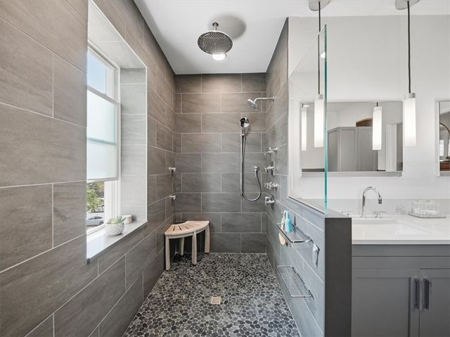 6611 Dalzell Place, Squirrel Hill, PA 15217
