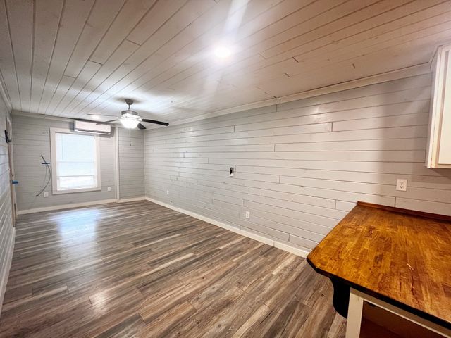 212 Westwood Dr, Mcminnville, TN 37110