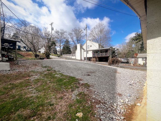 212 Westwood Dr, Mcminnville, TN 37110
