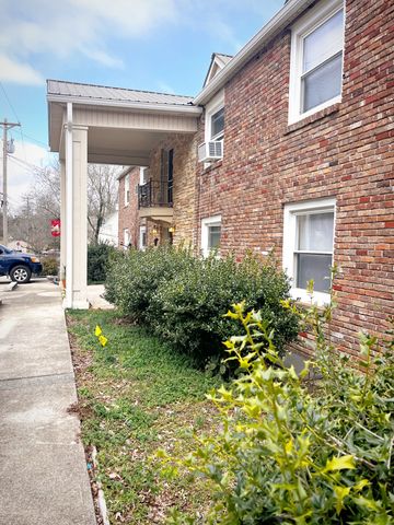 212 Westwood Dr, Mcminnville, TN 37110