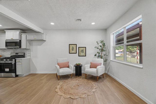 10346 Bellview Drive, Oklahoma City, OK 73130