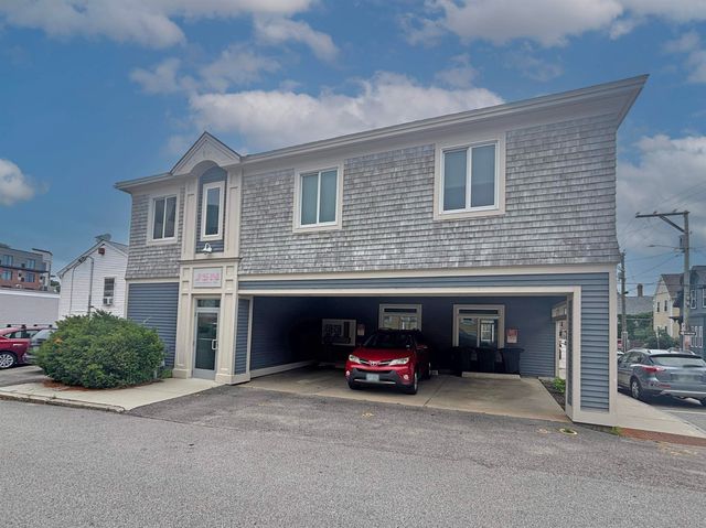299 Hanover Street, Portsmouth, NH 03801