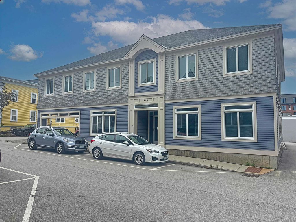 299 Hanover Street, Portsmouth, NH 03801