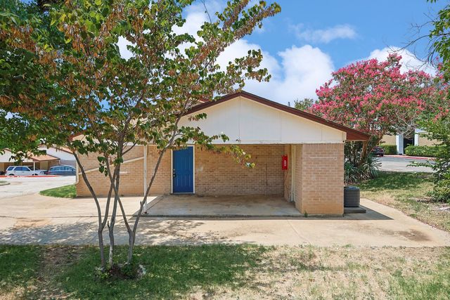 2637 W Randol Mill Road 2643-B, Arlington, TX 76012