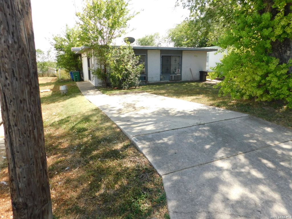 604-606 Morningview, San Antonio, TX 78220