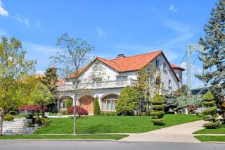 118 Malba Drive, Malba, NY 11357