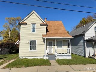 2307 LINDEN Avenue, South Bend, IN 46628