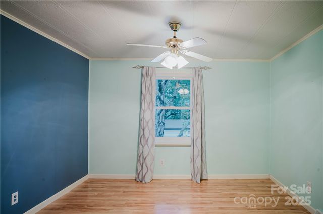 402 Deerfield Court, Hendersonville, NC 28792