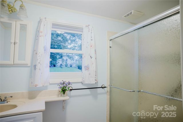 402 Deerfield Court, Hendersonville, NC 28792