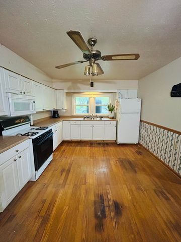 10061 Persimmon Grove Pike, Alexandria, KY 41001