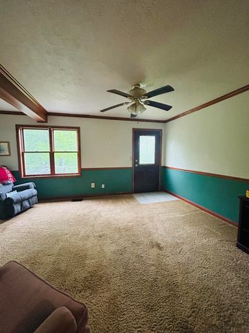 10061 Persimmon Grove Pike, Alexandria, KY 41001