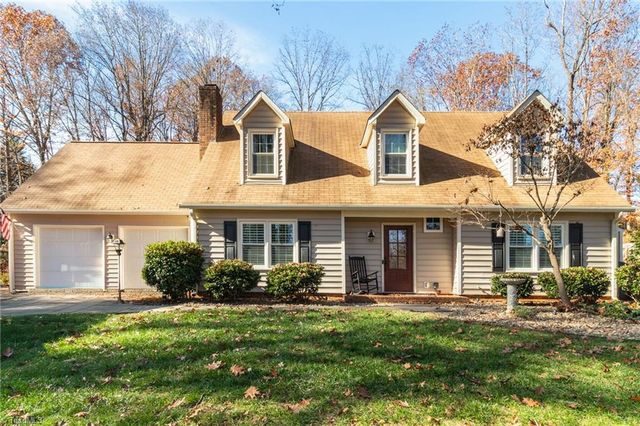 438 Valleymeade Drive, Kernersville, NC 27284