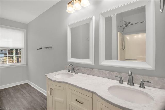 438 Valleymeade Drive, Kernersville, NC 27284