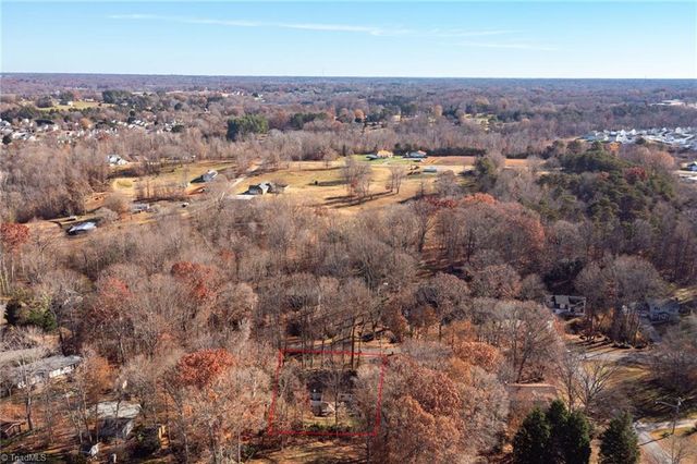 438 Valleymeade Drive, Kernersville, NC 27284