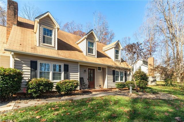 438 Valleymeade Drive, Kernersville, NC 27284