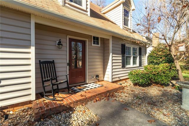 438 Valleymeade Drive, Kernersville, NC 27284