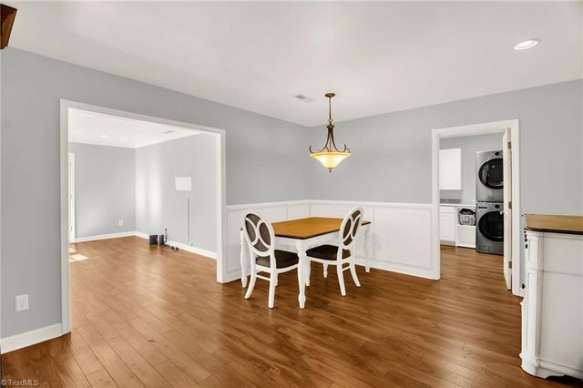 438 Valleymeade Drive, Kernersville, NC 27284