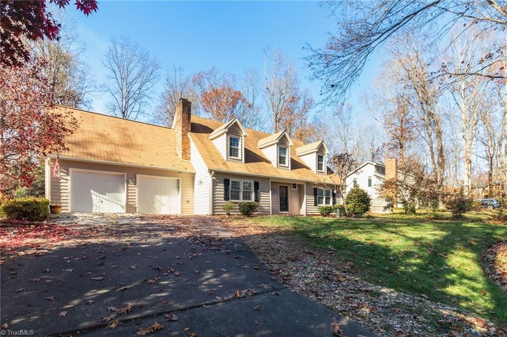 438 Valleymeade Drive, Kernersville, NC 27284