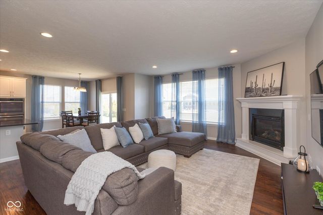 2473 Commons Court, Avon, IN 46123