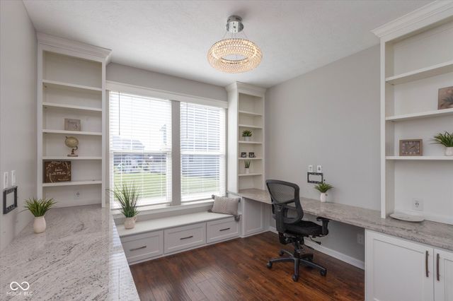 2473 Commons Court, Avon, IN 46123