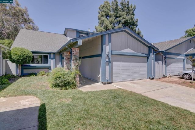 585 Mt Dell Dr, Clayton, CA 94517