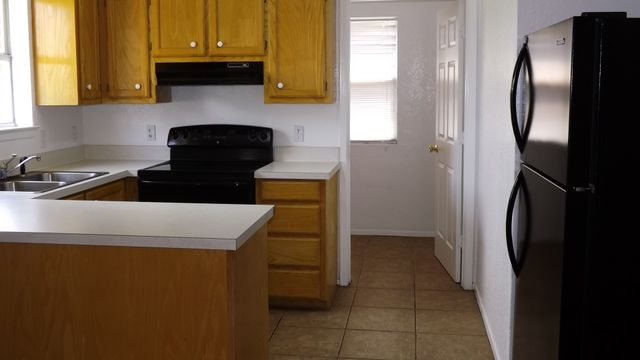 809 Shady Grove Drive, Granbury, TX 76049