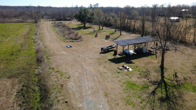 885 Bayou Dularge Rd, Houma, LA 70363