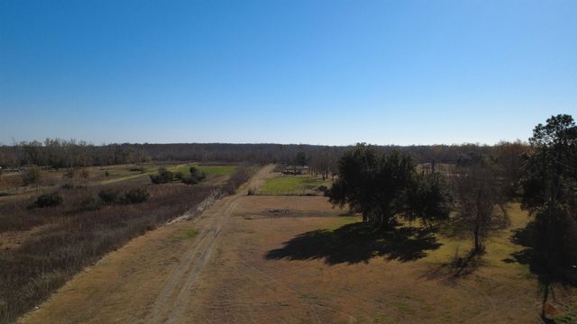 885 Bayou Dularge Rd, Houma, LA 70363