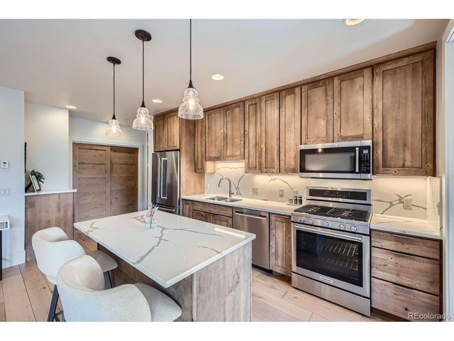 1090 Blue River Pkwy 204, Silverthorne, CO 80498