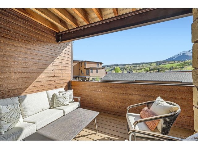 1090 Blue River Pkwy 204, Silverthorne, CO 80498