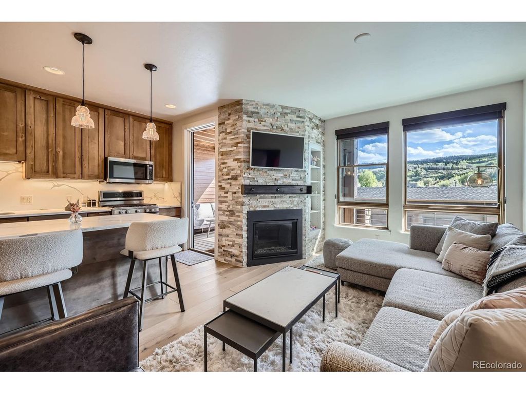 1090 Blue River Pkwy 204, Silverthorne, CO 80498