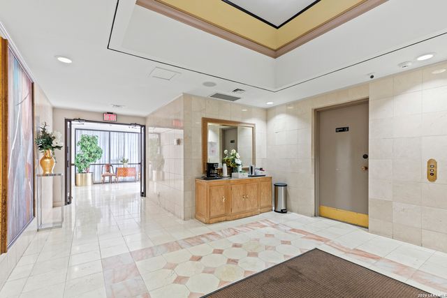 7701 Wurzbach Rd Apt 1405, San Antonio, TX 78229