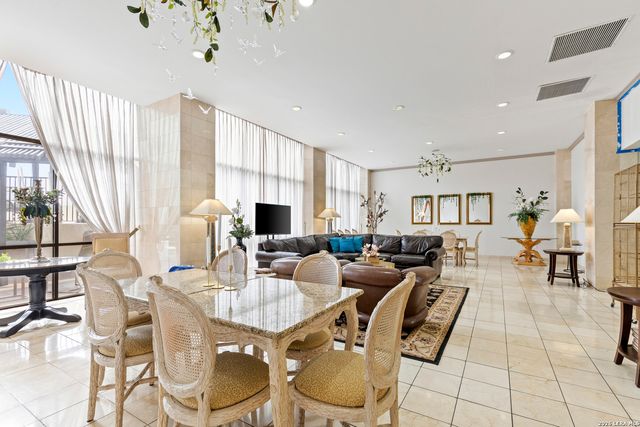7701 Wurzbach Rd Apt 1405, San Antonio, TX 78229