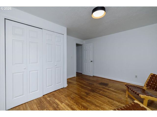 2734 Sw TEXAS St, Portland, OR 97219