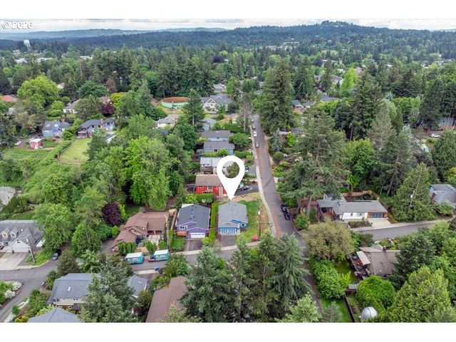 2734 Sw TEXAS St, Portland, OR 97219