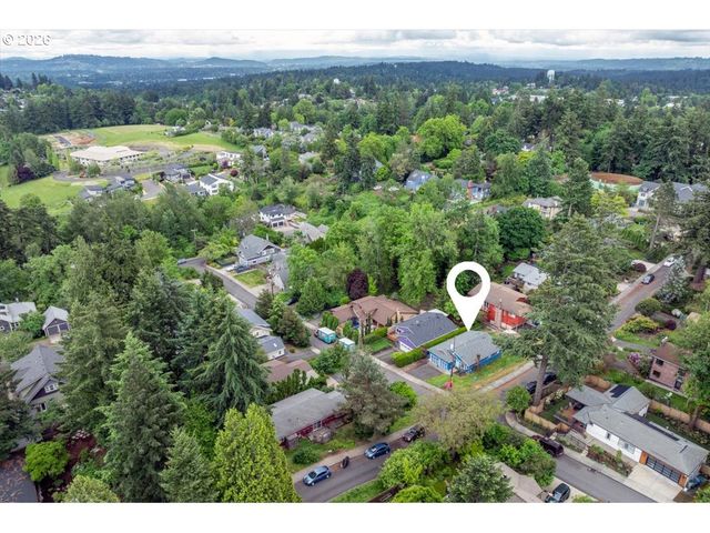 2734 Sw TEXAS St, Portland, OR 97219