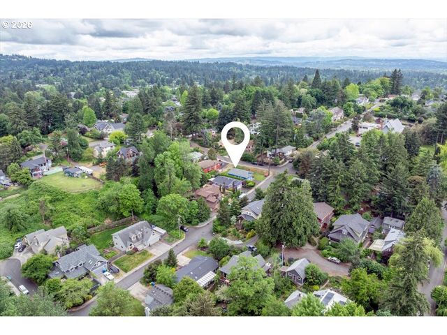 2734 Sw TEXAS St, Portland, OR 97219